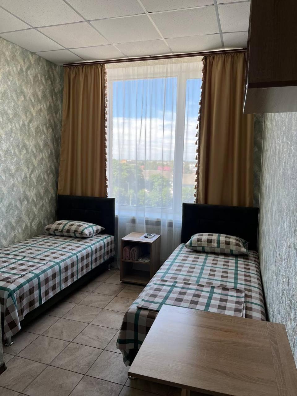 Отель Меридиан Zolotonosha Extérieur photo